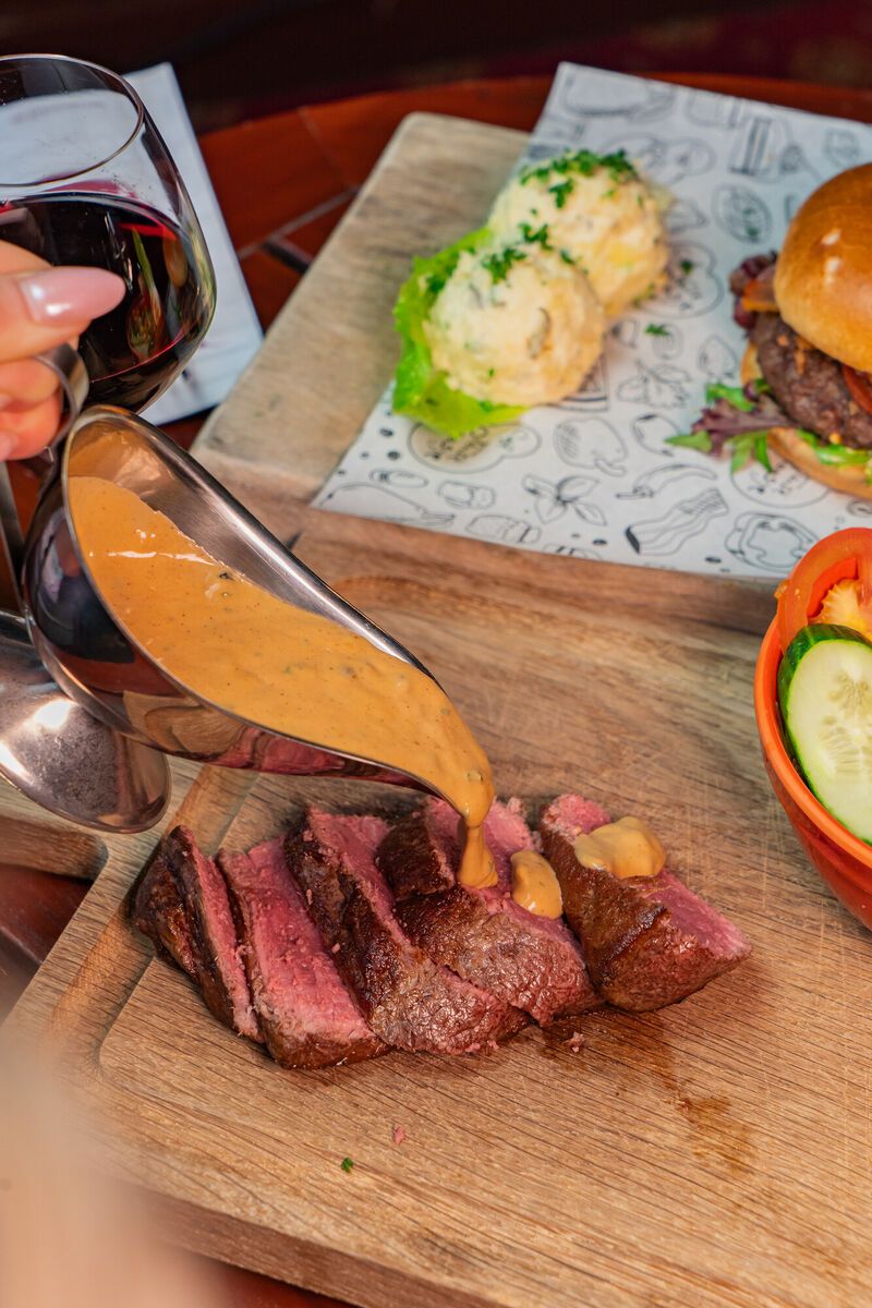 Tournedos with pepper sauce